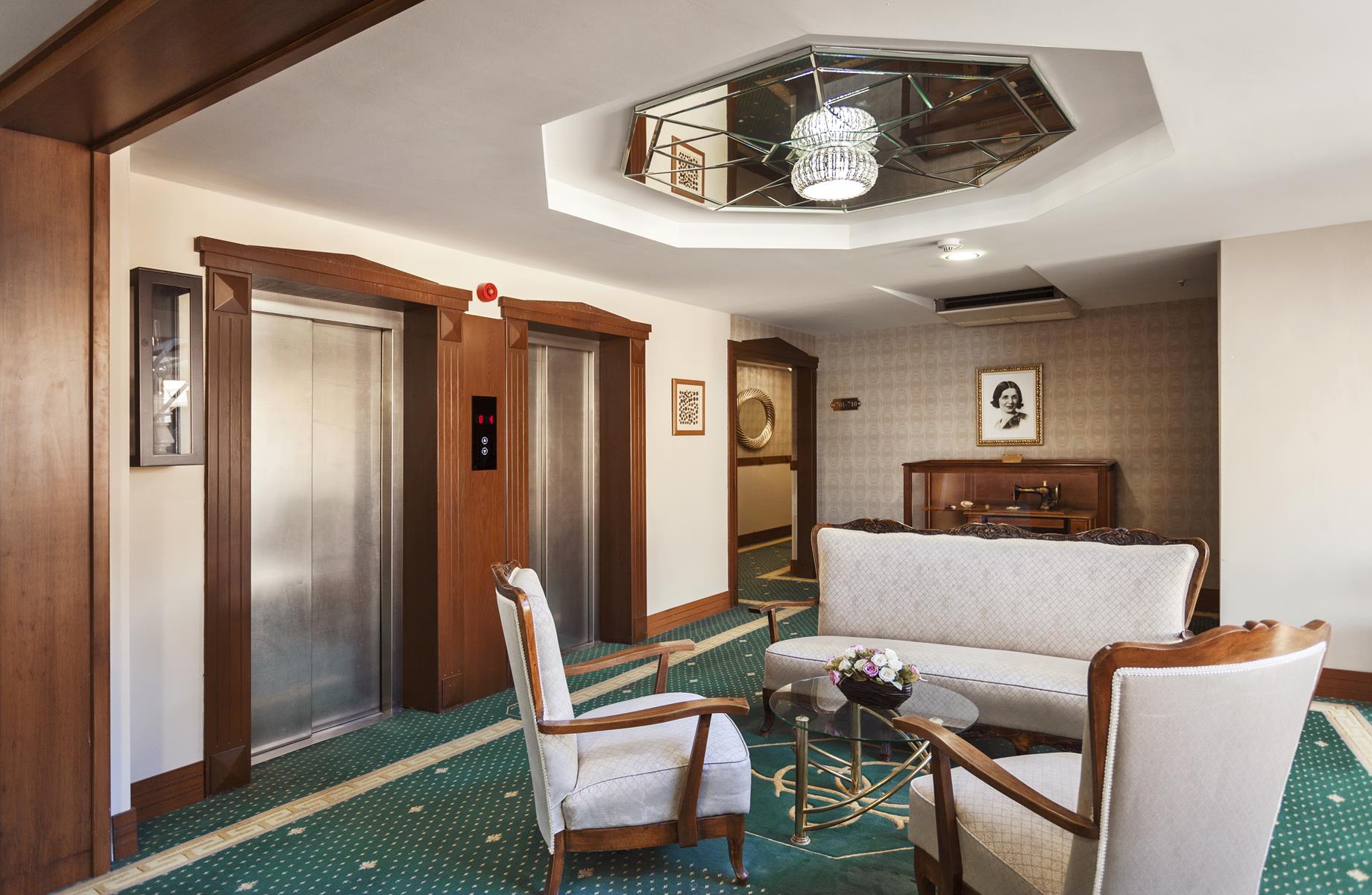 İzmir Palas otel genel alanı