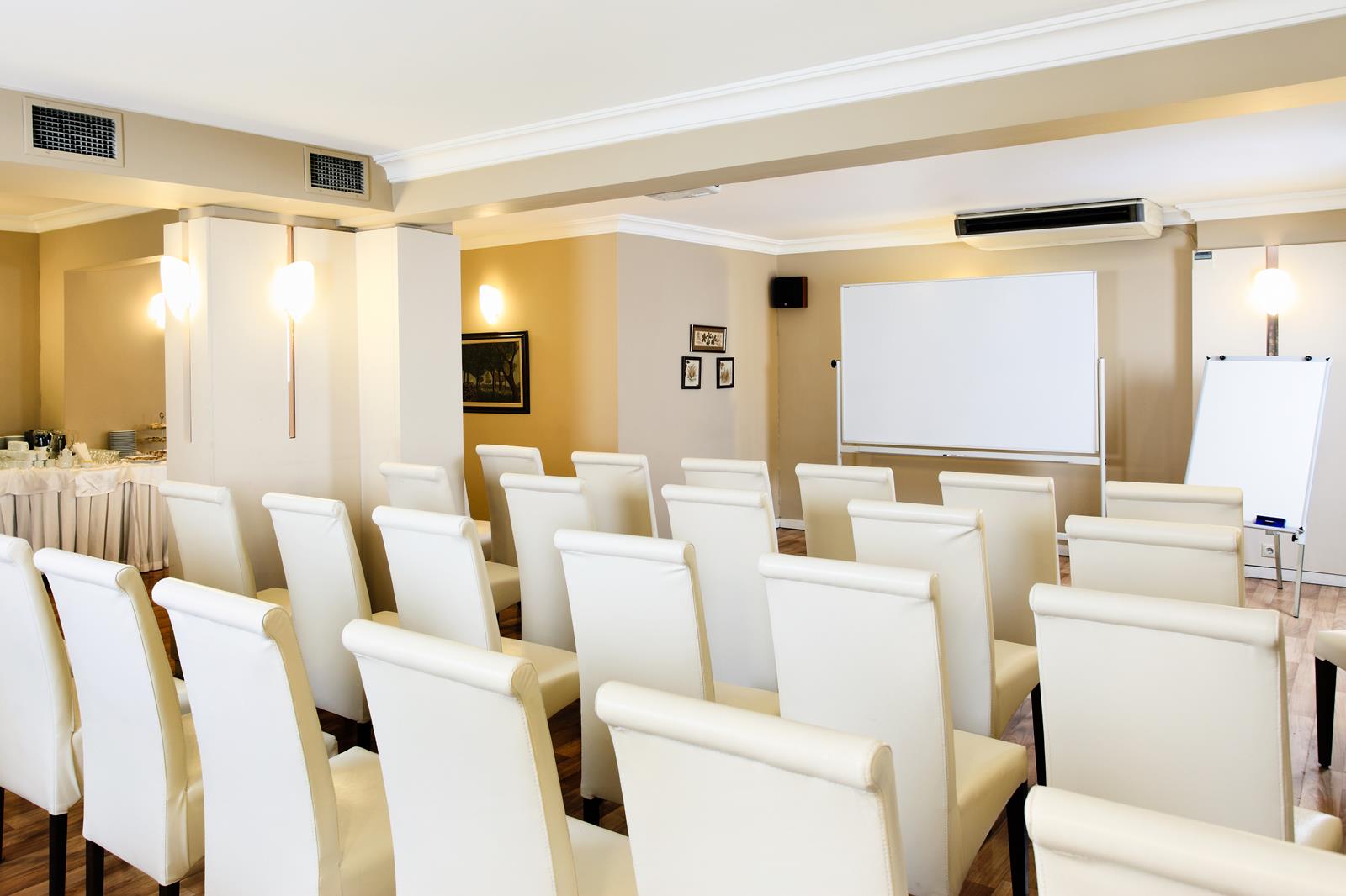 İzmir Palas toplantı salonundan bir kare